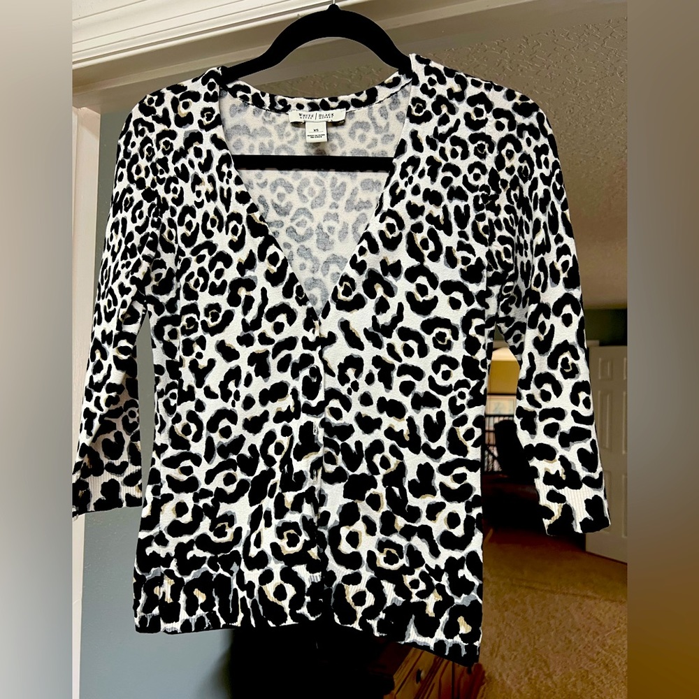 Leopard print White House Black Market 3/4 sleeve cardigan.